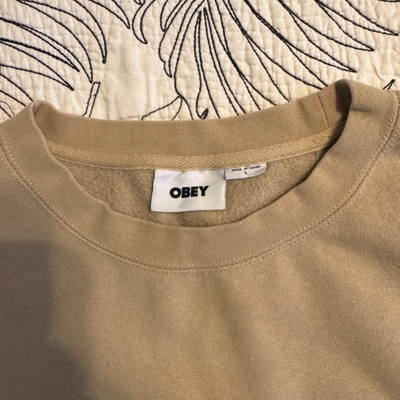 OBEY Nana Crew Neck Sweatshit - Picture 2 of 3